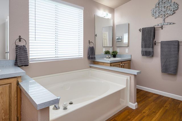 5660 William Ln, Lincoln, CA 95648