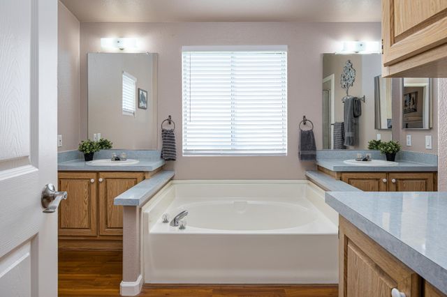 5660 William Ln, Lincoln, CA 95648