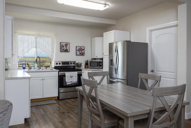 5660 William Ln, Lincoln, CA 95648