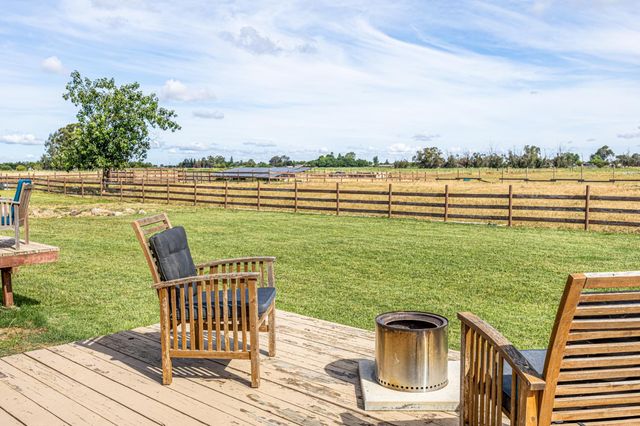 5660 William Ln, Lincoln, CA 95648