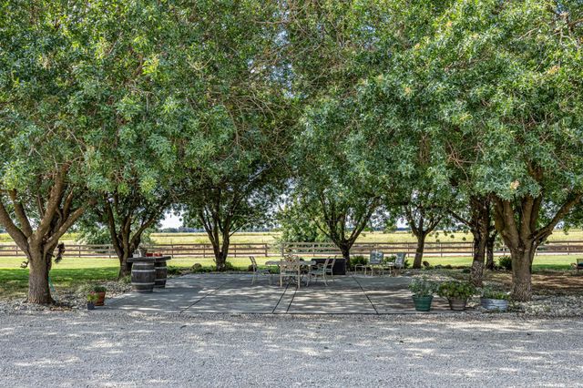 5660 William Ln, Lincoln, CA 95648
