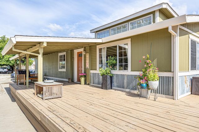 5660 William Ln, Lincoln, CA 95648
