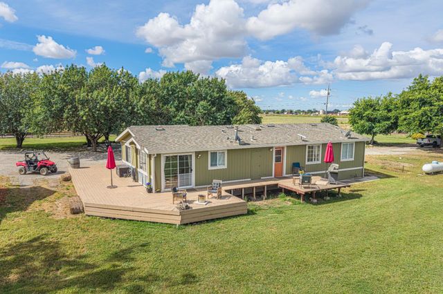 5660 William Ln, Lincoln, CA 95648