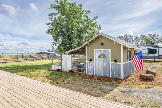 5660 William Ln, Lincoln, CA 95648