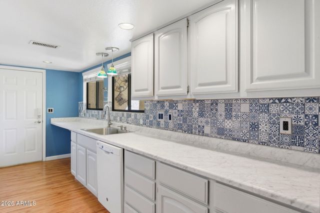 6140 CRISTA LYNN Place 15, Prescott, AZ 86301