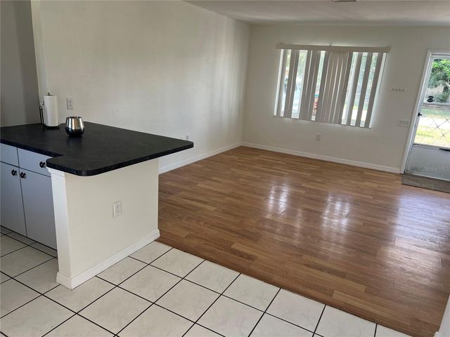 10934 FREEDOM BOULEVARD, Seminole, FL 33772