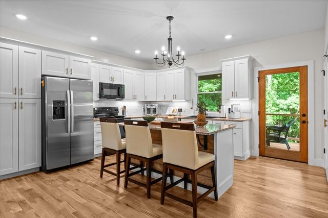 6717 Pilot Dr, Lyles, TN 37098