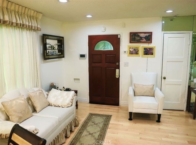 1709 W 111th, Los Angeles, CA 90047