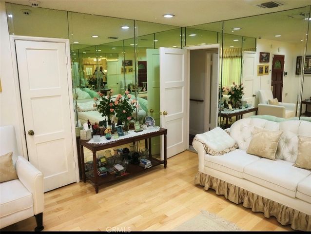 1709 W 111th, Los Angeles, CA 90047