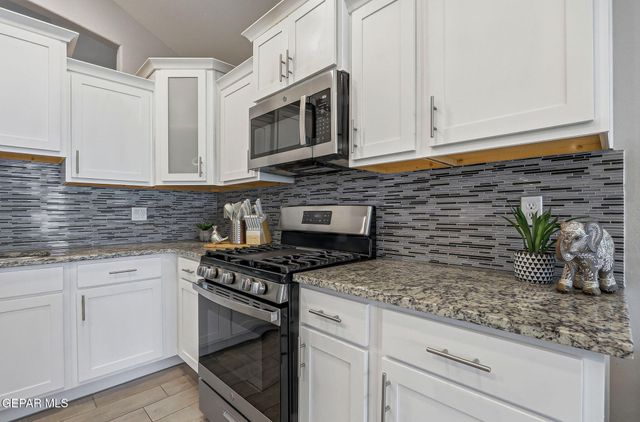 13912 LOREINA LUZ Avenue, El Paso, TX 79928