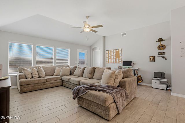 13912 LOREINA LUZ Avenue, El Paso, TX 79928