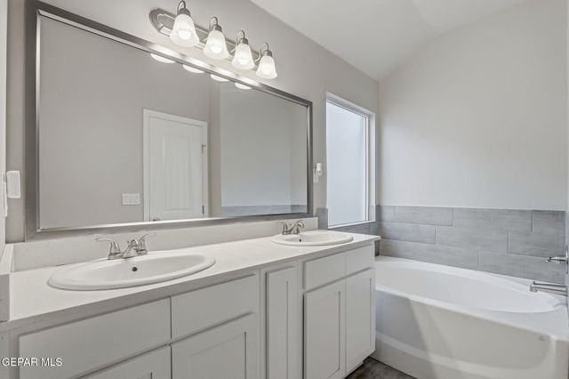 13912 LOREINA LUZ Avenue, El Paso, TX 79928