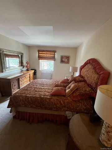 151-15 84th Street 3H, Howard Beach, NY 11414