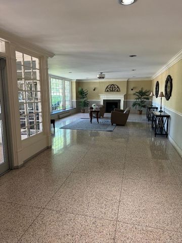 151-15 84th Street 3H, Howard Beach, NY 11414