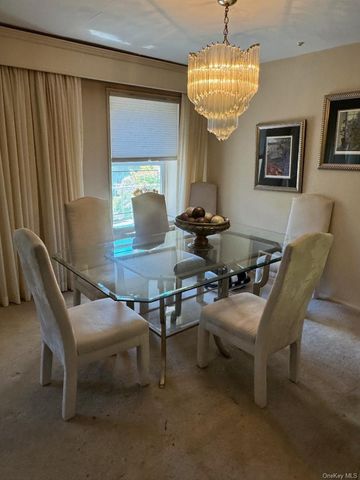151-15 84th Street 3H, Howard Beach, NY 11414
