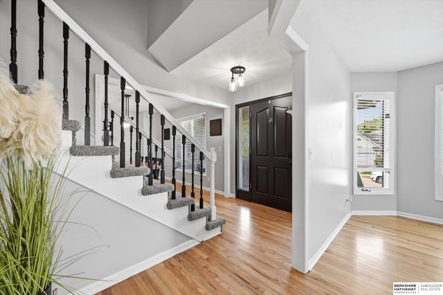 1117 Creighton Road, Papillion, NE 68046