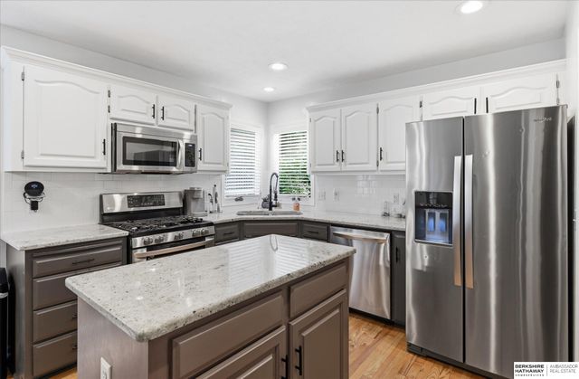 1117 Creighton Road, Papillion, NE 68046