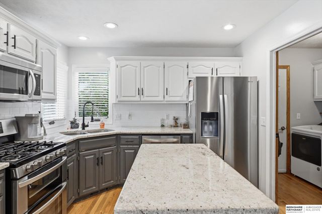 1117 Creighton Road, Papillion, NE 68046