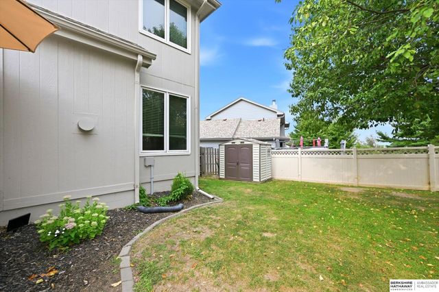 1117 Creighton Road, Papillion, NE 68046