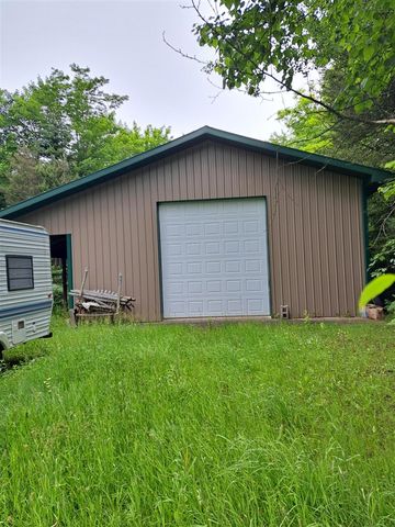 3417 M-67, Chatham, MI 49816