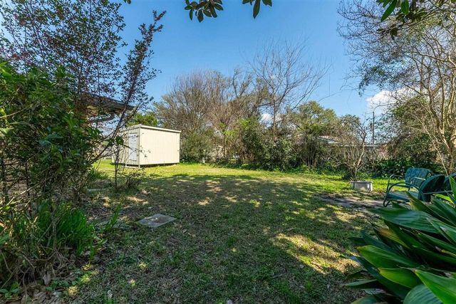 2439 Oaklawn, Lake Charles, LA 70605