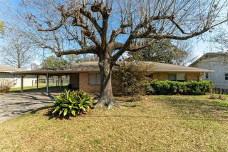 2439 Oaklawn, Lake Charles, LA 70605