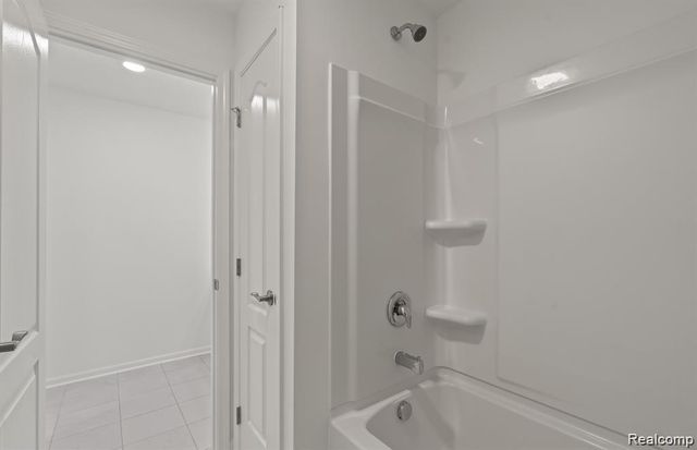 5570 E Spaniel Drive, Ann Arbor, MI 48108