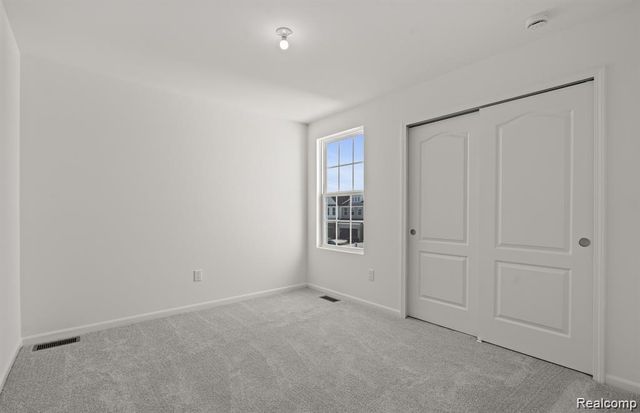5570 E Spaniel Drive, Ann Arbor, MI 48108