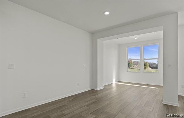 5570 E Spaniel Drive, Ann Arbor, MI 48108