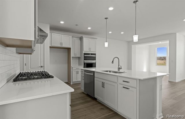 5570 E Spaniel Drive, Ann Arbor, MI 48108