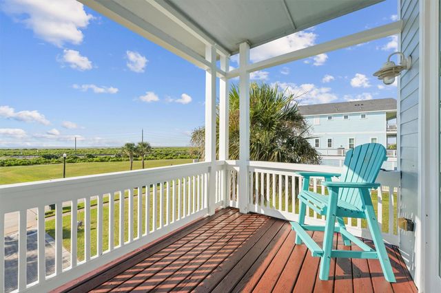 25615 Spotted Sandpiper Drive, Galveston, TX 77554