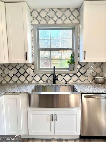 1327 Laura Lane, Austell, GA 30168