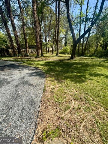 1327 Laura Lane, Austell, GA 30168