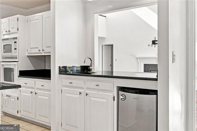 715 Lake Top Way, Roswell, GA 30076