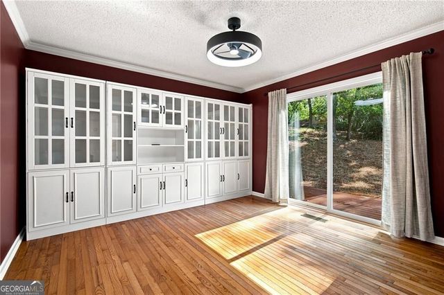 715 Lake Top Way, Roswell, GA 30076