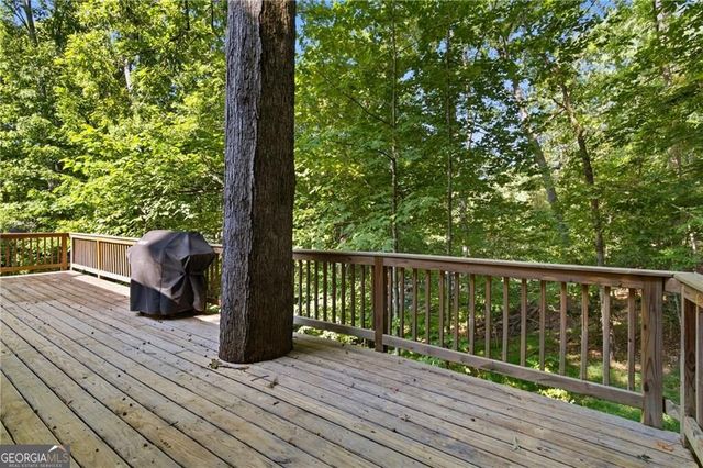 715 Lake Top Way, Roswell, GA 30076