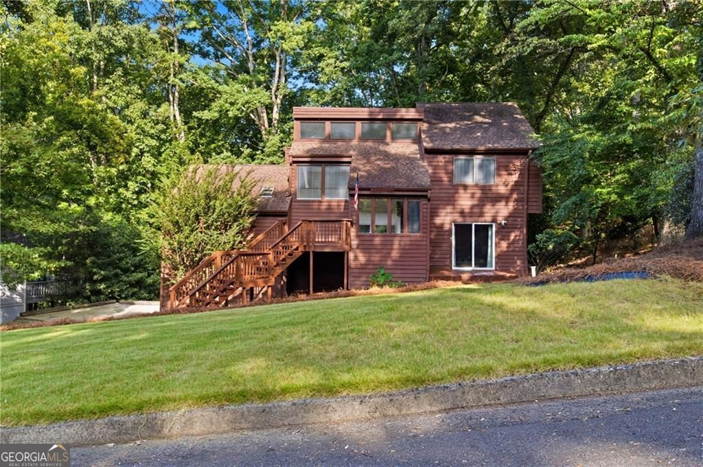 715 Lake Top Way, Roswell, GA 30076