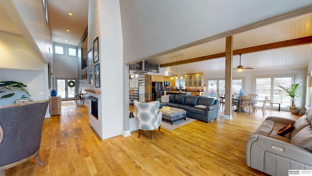 106 Abbey Landing, Valley, NE 68064