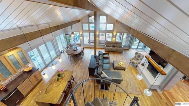 106 Abbey Landing, Valley, NE 68064