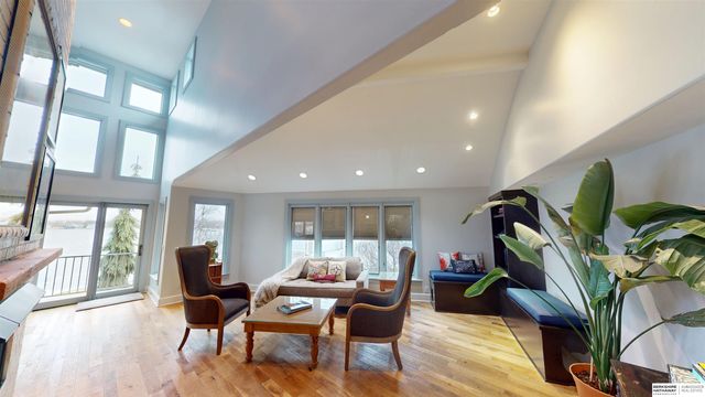 106 Abbey Landing, Valley, NE 68064