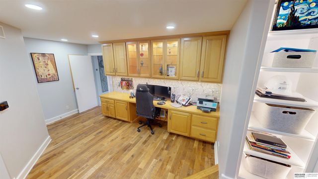 106 Abbey Landing, Valley, NE 68064