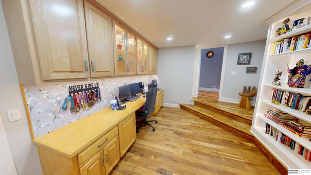 106 Abbey Landing, Valley, NE 68064