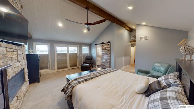 106 Abbey Landing, Valley, NE 68064