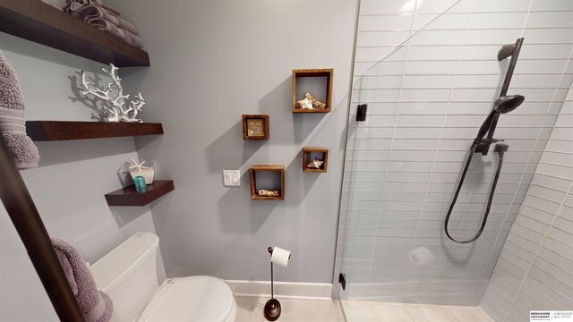 106 Abbey Landing, Valley, NE 68064