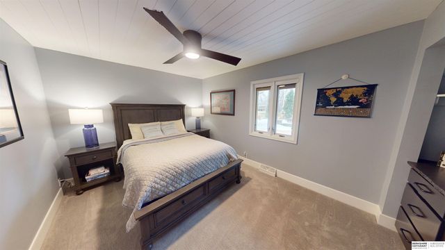 106 Abbey Landing, Valley, NE 68064