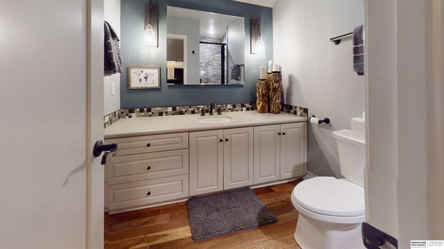 106 Abbey Landing, Valley, NE 68064