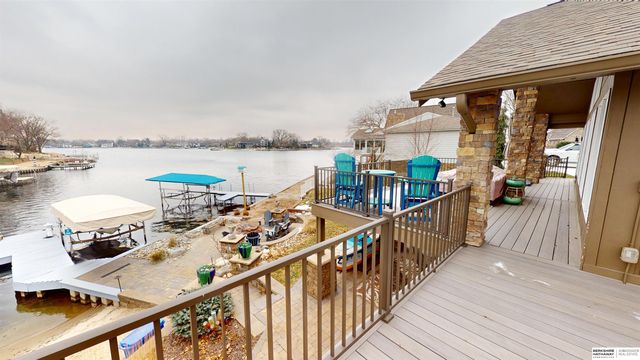 106 Abbey Landing, Valley, NE 68064