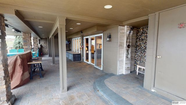 106 Abbey Landing, Valley, NE 68064