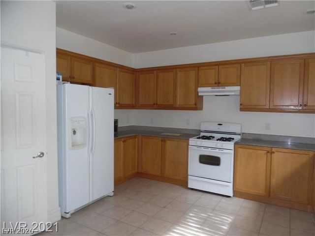 9737 Valmeyer Avenue, Las Vegas, NV 89148