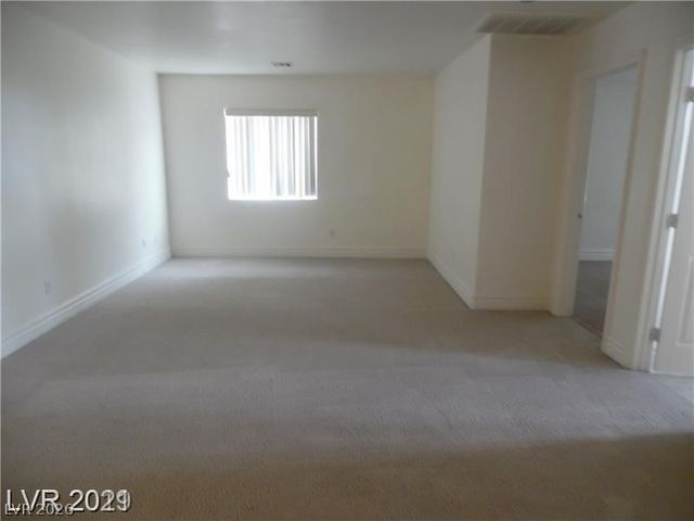 9737 Valmeyer Avenue, Las Vegas, NV 89148